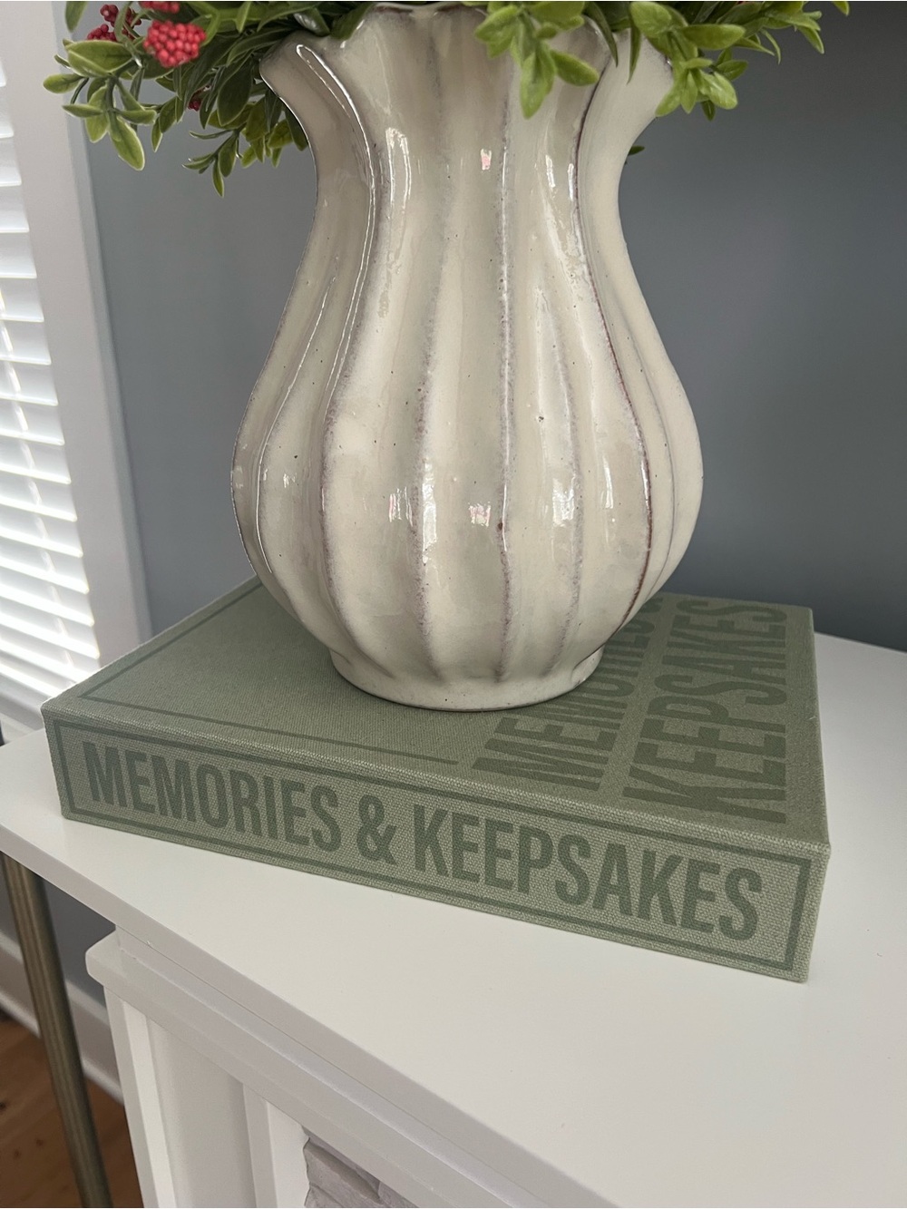 NWT green decorative storage book